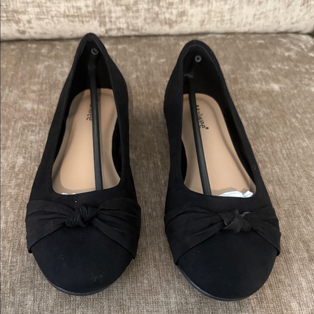 Ataiwee Black Knot Detail Flats
